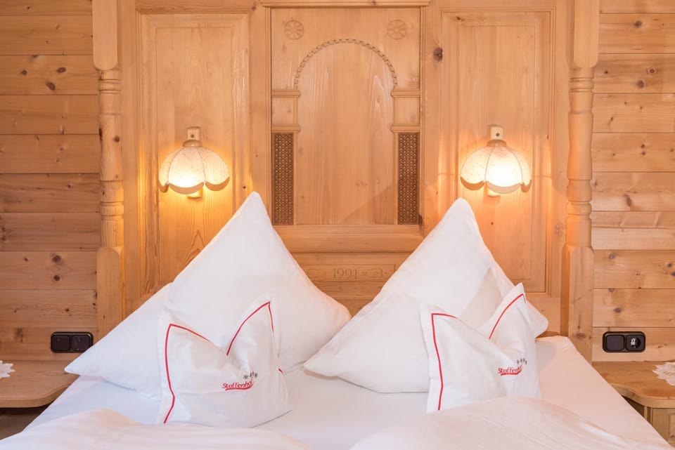 Bed, Decorative detail