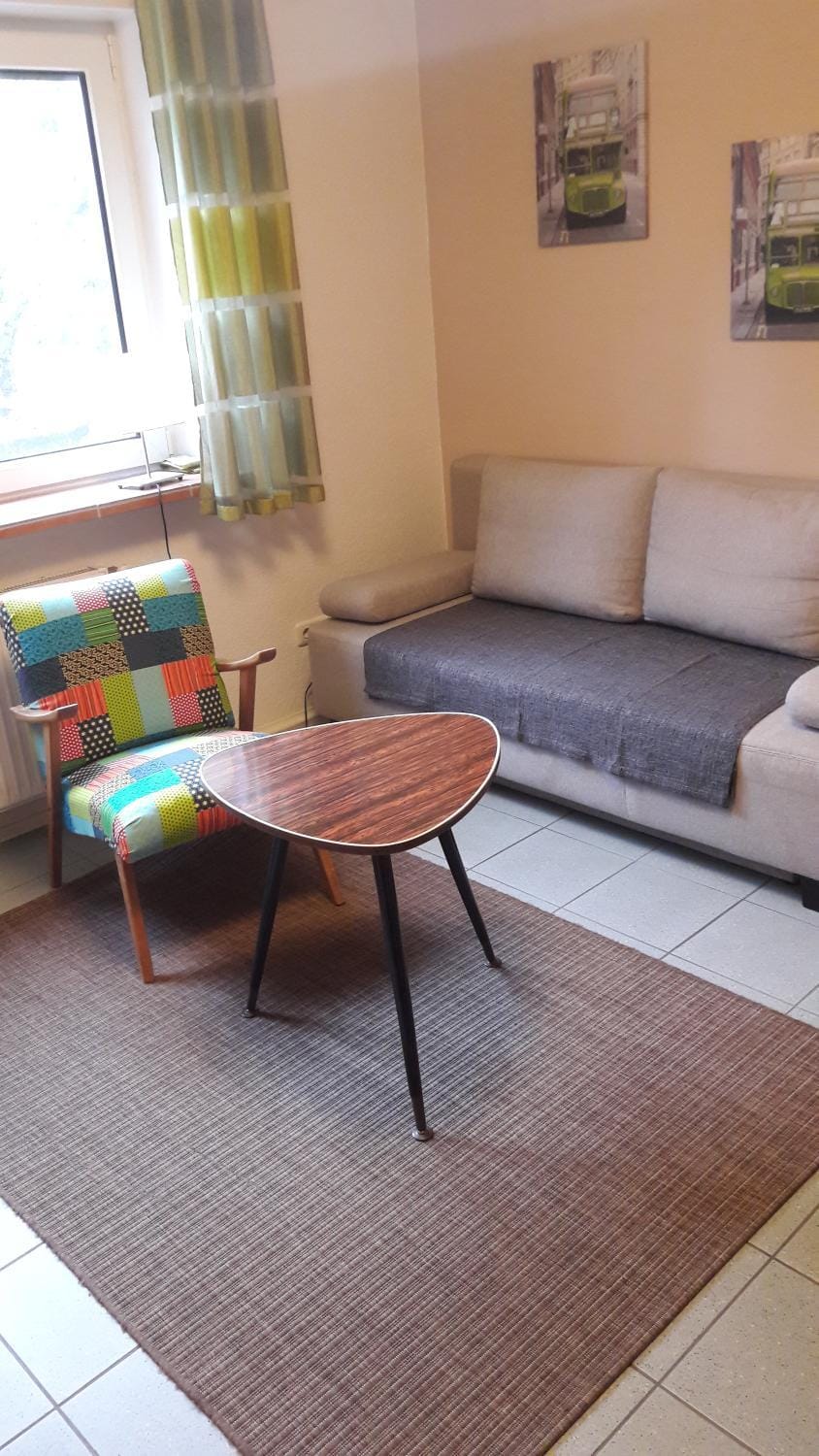 Photo of the whole room, Seating area