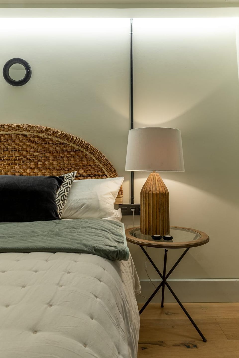 Bed, Photo of the whole room, Bedroom