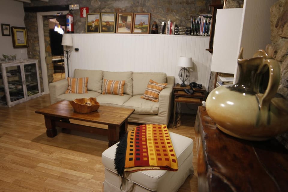 Communal lounge/ TV room, Internal: Not applicable to any particular room