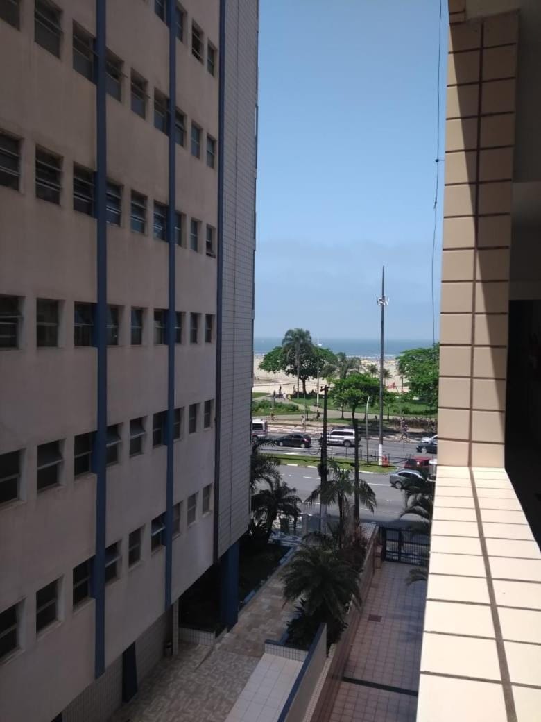 APARTAMENTO FRENTE AO MAR EM SANTOS Apartment in Santos