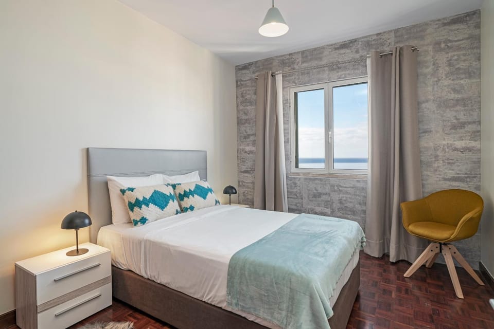 Bed, Photo of the whole room, Bedroom, Sea view