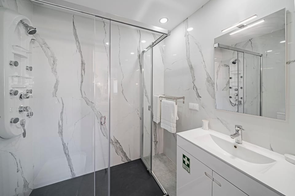 Shower, Bathroom