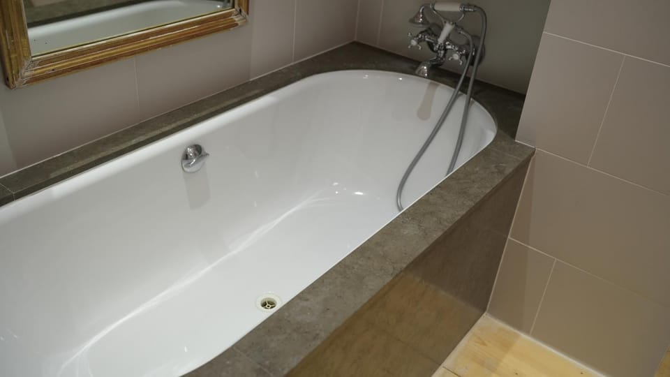 CHATEAU MONTALEMBERT Maîche Bed and Breakfast in Switzerland