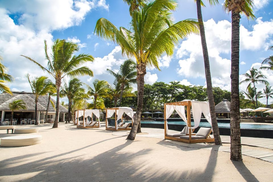 Restaurant/places to eat, Restaurant/places to eat, Lounge or bar, Beach, Beach, Pool view, Sea view, Swimming pool, Swimming pool
