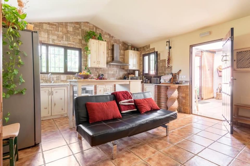 Higuera Santa Ana Country House in Sierra de Cádiz