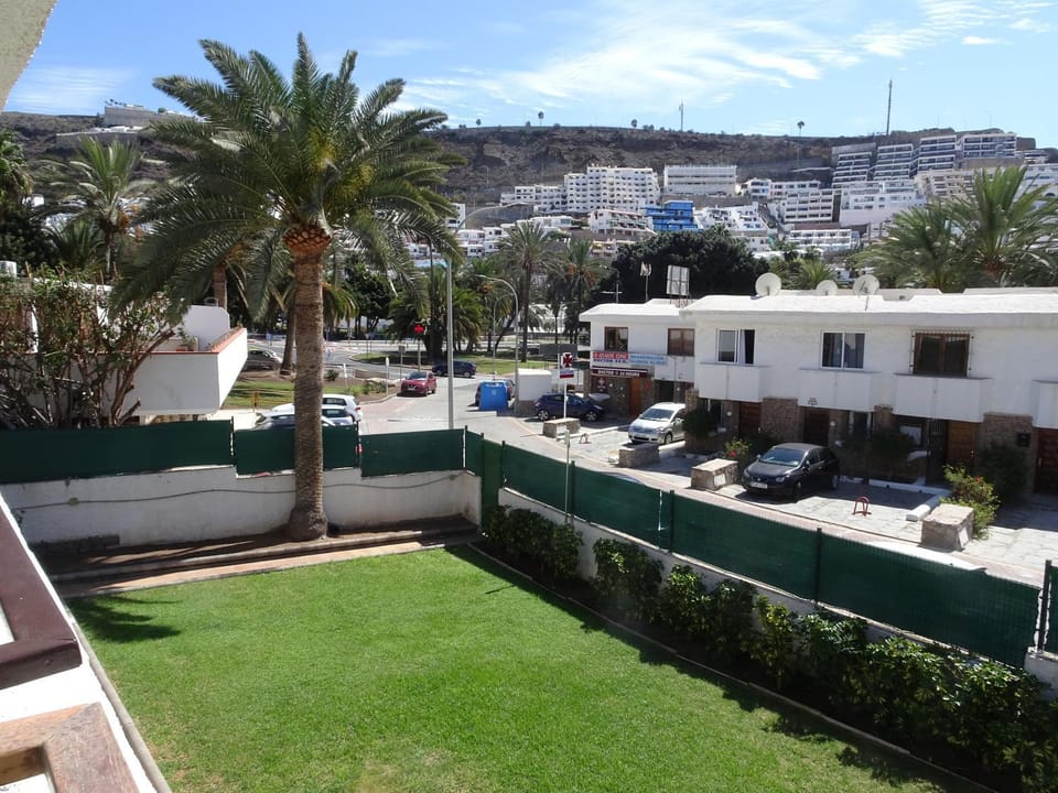 City view, Garden view, Street view
