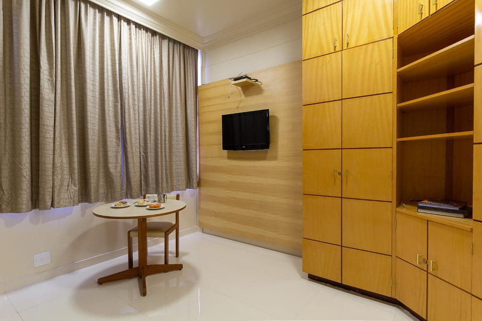 Communal lounge/ TV room, wardrobe