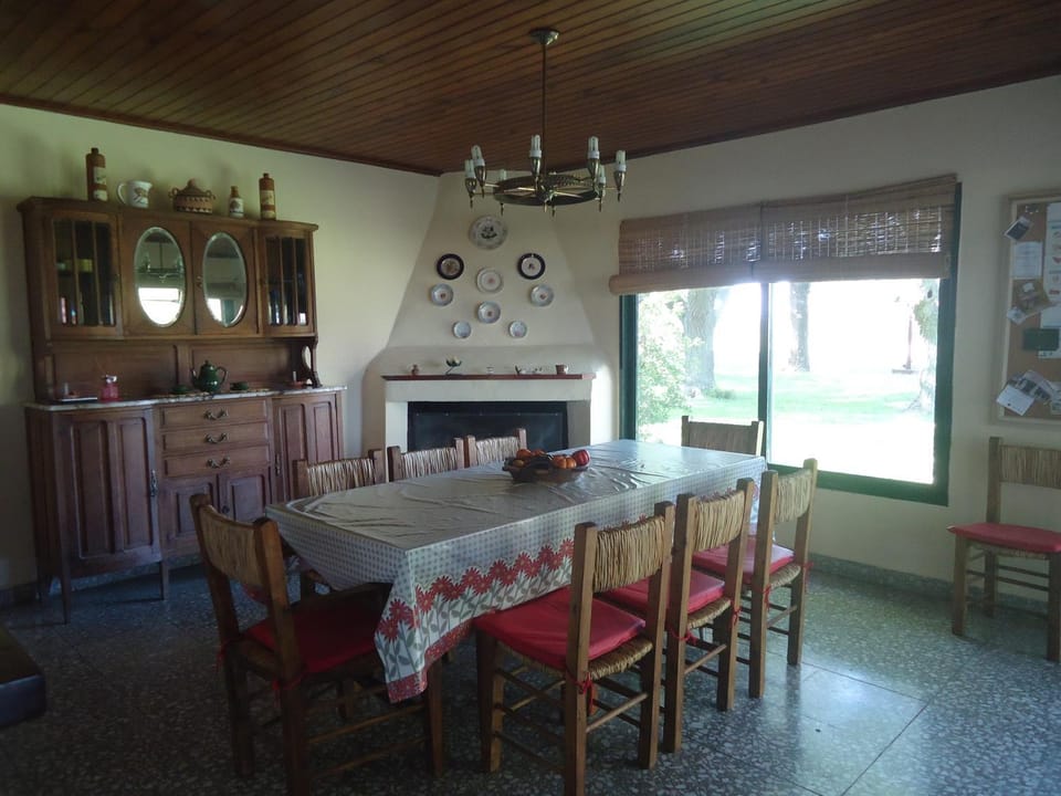 Puesto Las Totoras Campground/ 
RV Resort in Buenos Aires Province