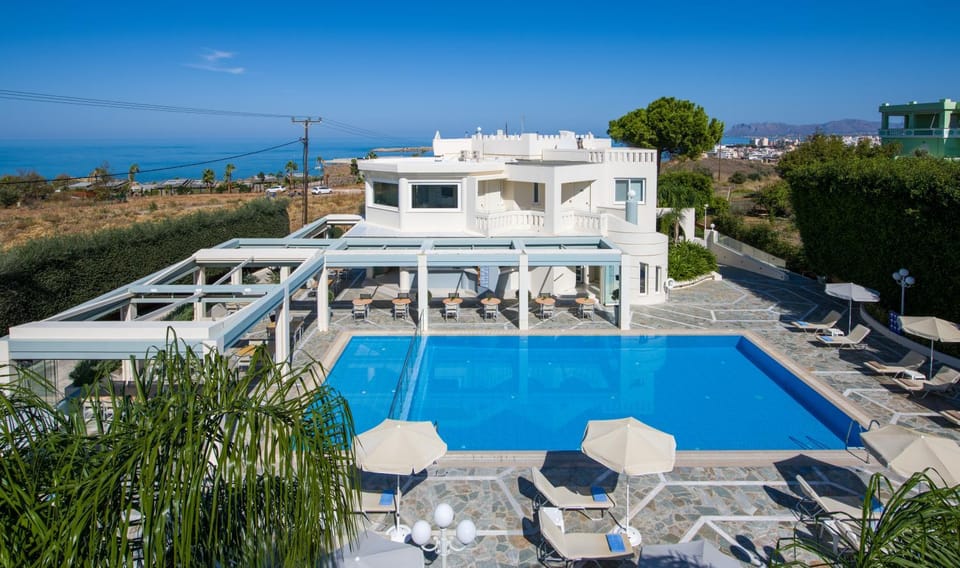 Pool view, Swimming pool