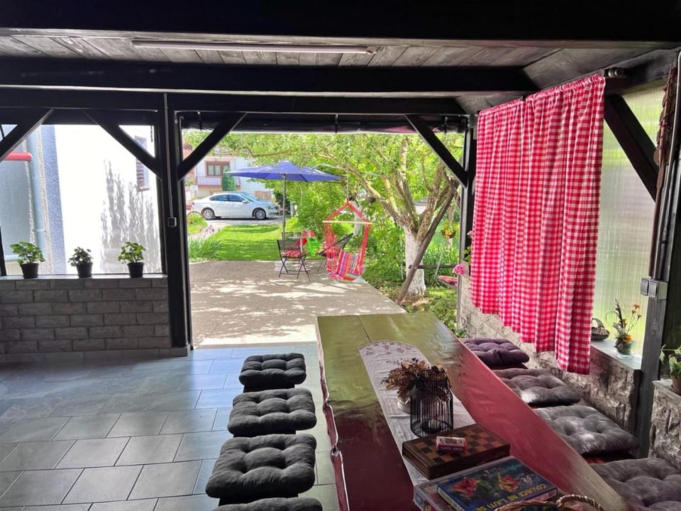 Property building, Seating area, Communal kitchen, Garden view