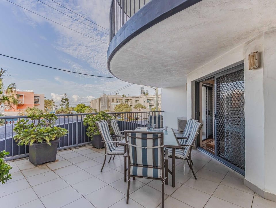 Breakwater Views Apartment 2 Cabarita Beach Apartment in Tweed Heads
