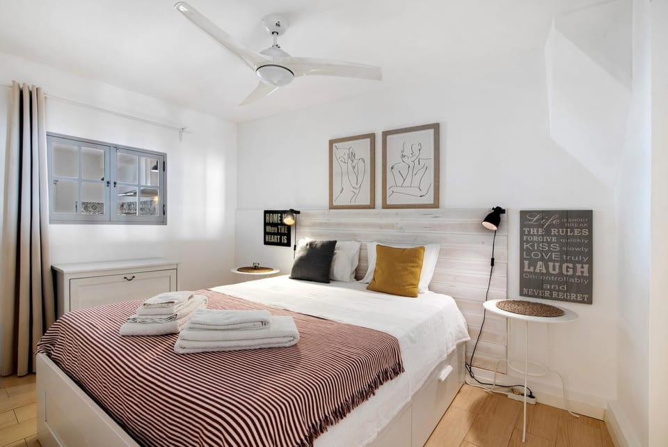 Living room, Bedroom