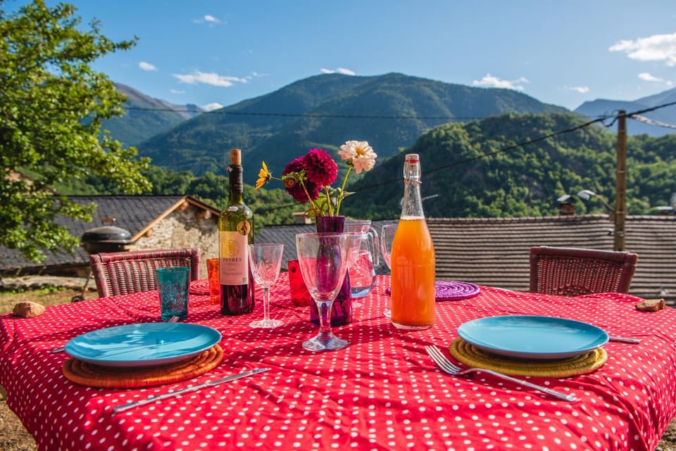 Spring, Summer, BBQ facilities, Garden, Balcony/Terrace, Autumn, Garden view, Landmark view, Mountain view