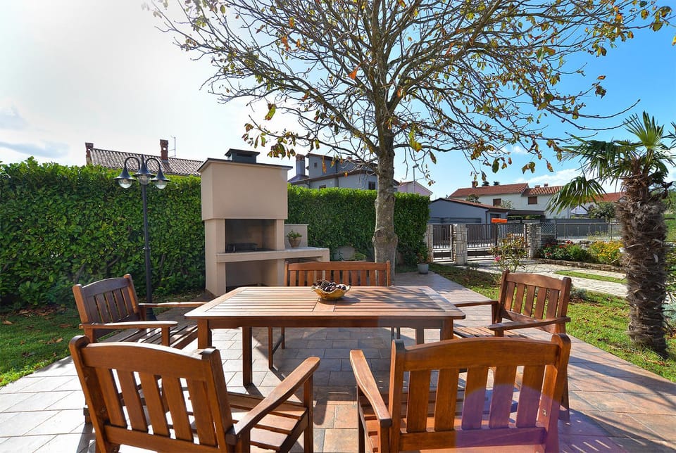 Apartments Valbandon 38 Apartment in Fažana