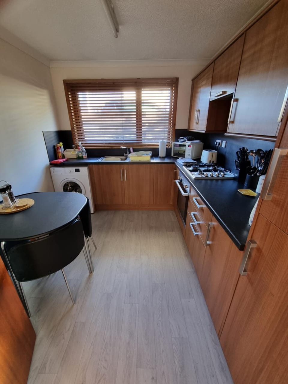 Coffee/tea facilities, Kitchen or kitchenette, Dining area, minibar, pet friendly, toaster, washing machine