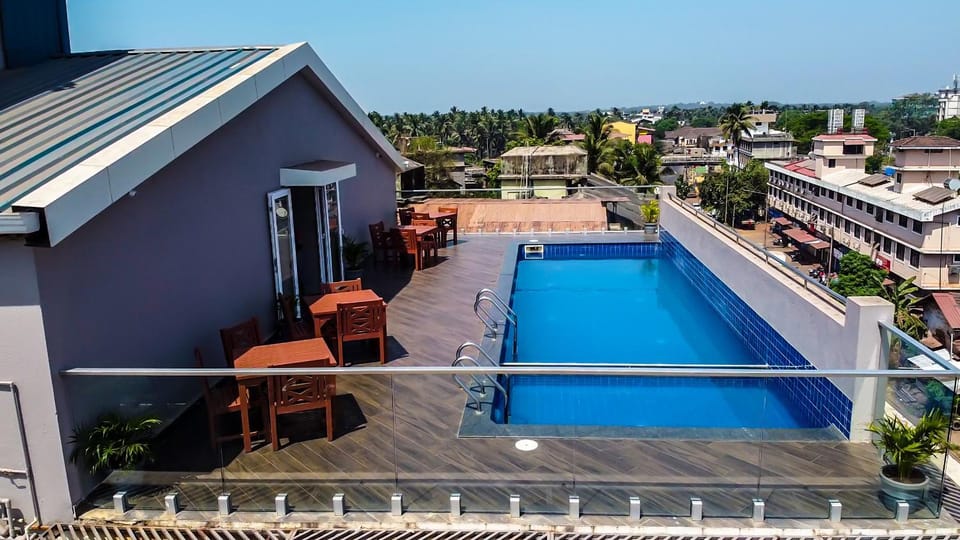 Other, Pool view
