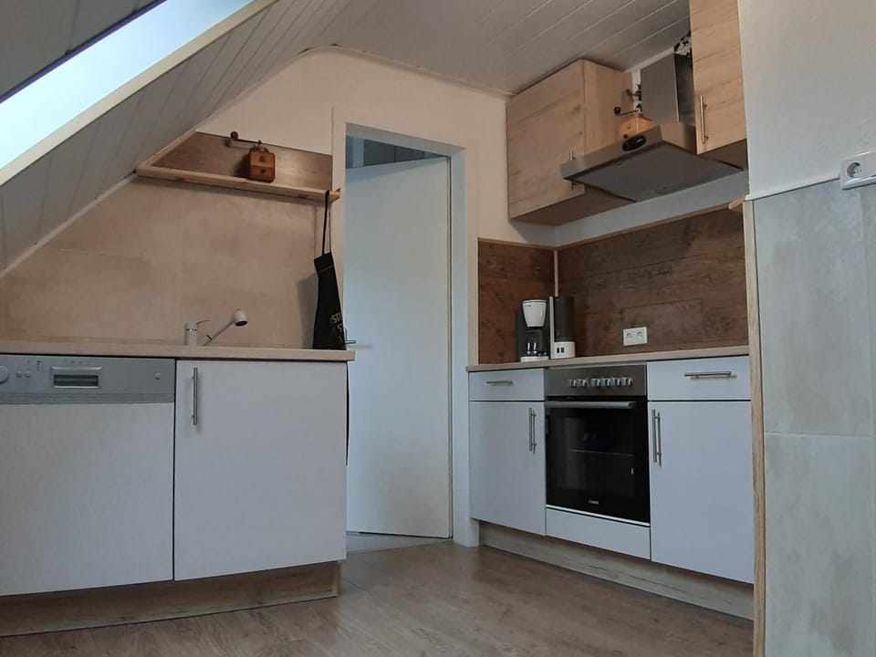 Property building, Kitchen or kitchenette, Living room