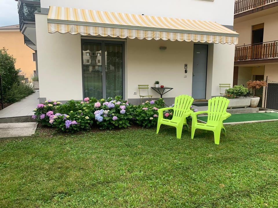Garden, Garden view