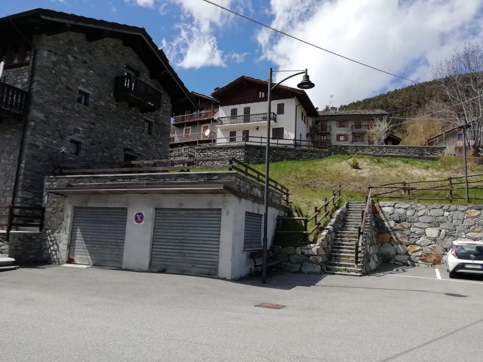 Neighbourhood
