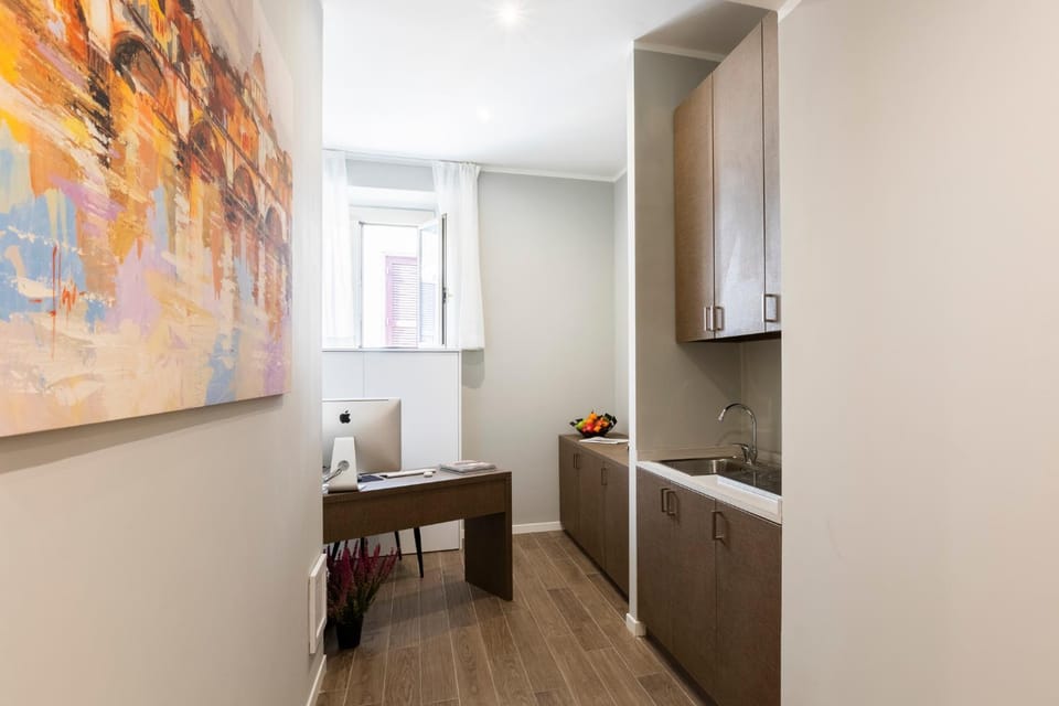 Kitchen or kitchenette