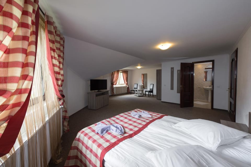 Complex Craiasa Muntilor Moieciu Hotel in Brașov County