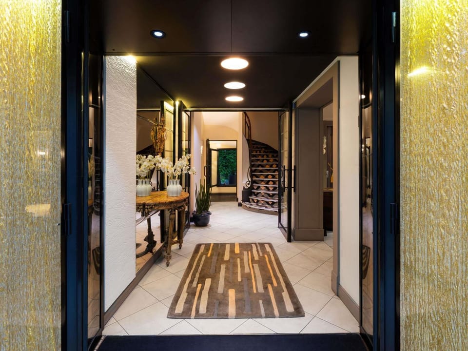 Property building, Lobby or reception