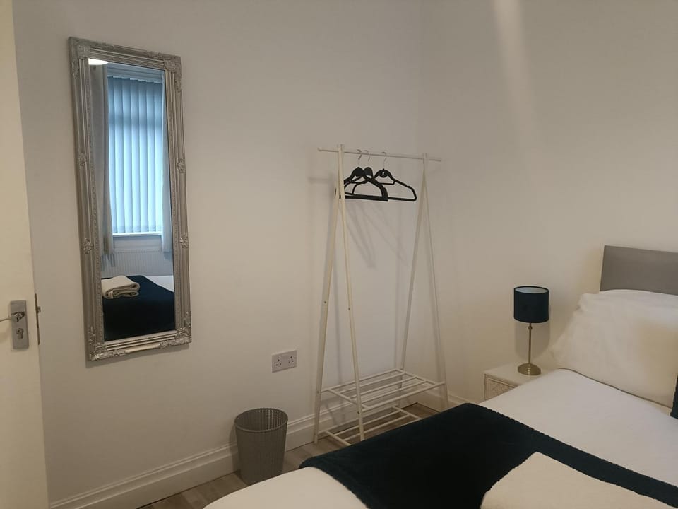 Bed, Bedroom, wardrobe