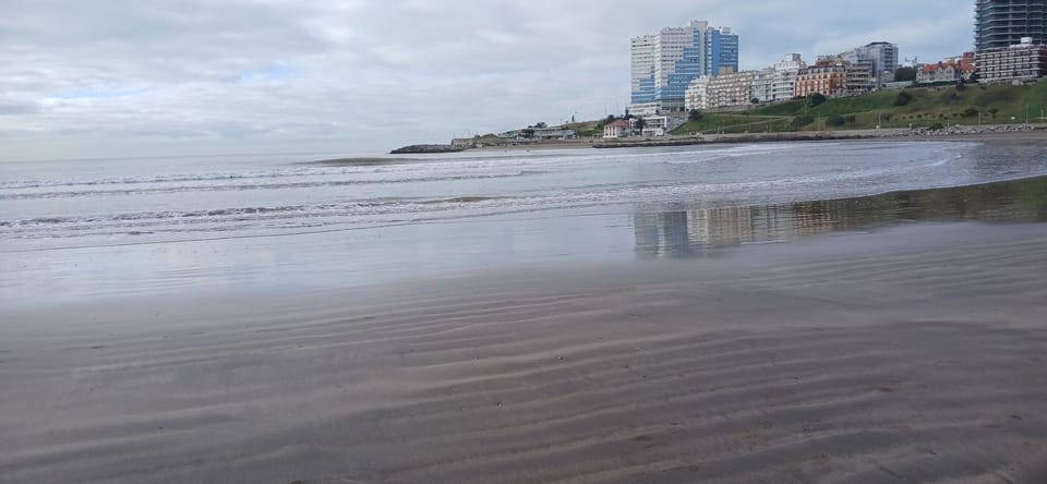DEPARTAMENTO EN PLAZA COLON, 200 MTS DE LA PLAYA Apartment in Mar del Plata