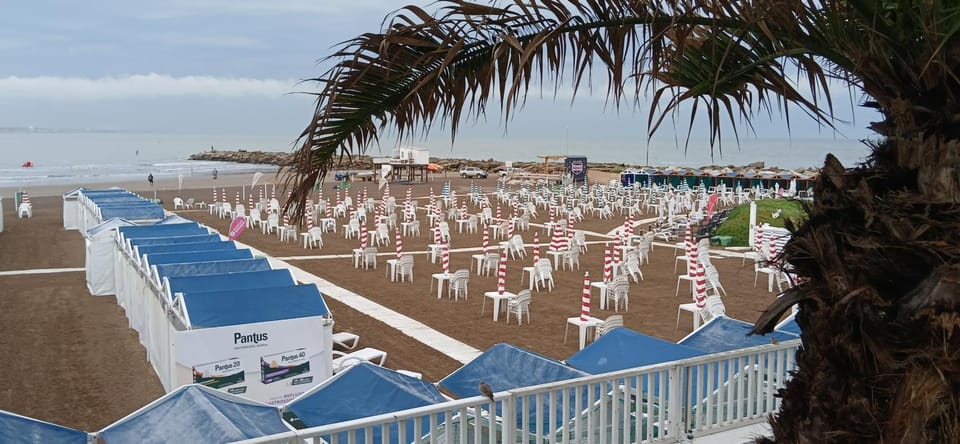 DEPARTAMENTO EN PLAZA COLON, 200 MTS DE LA PLAYA Apartment in Mar del Plata