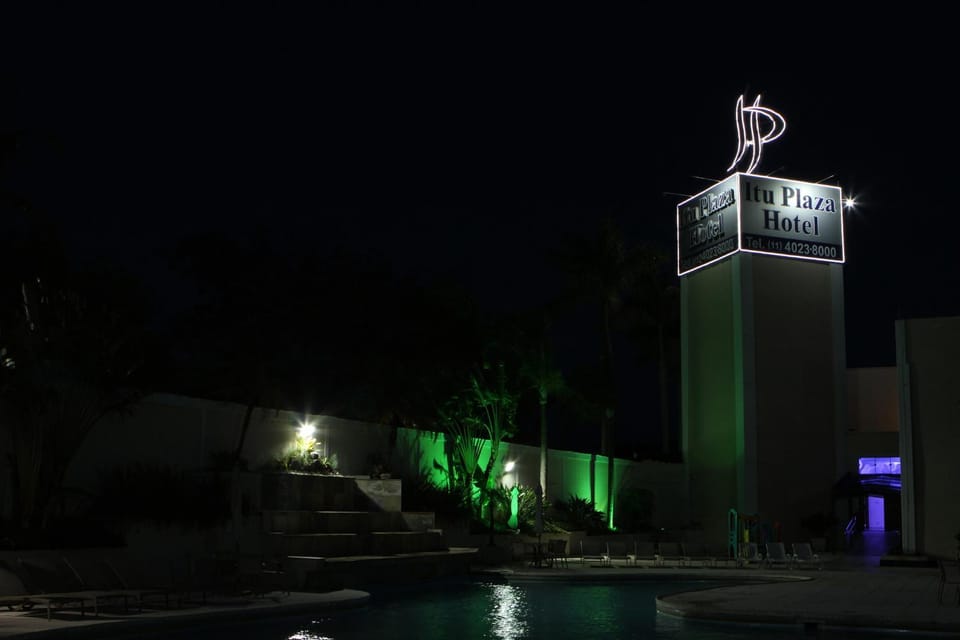 Property building, Floor plan, Pool view
