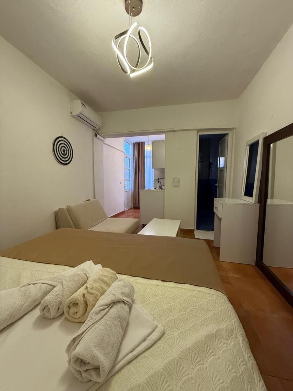 Photo of the whole room