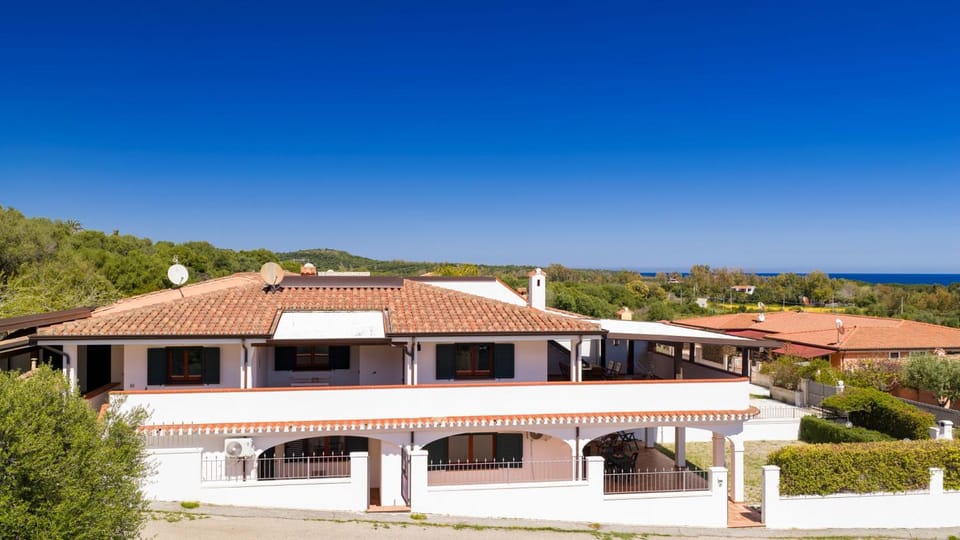 Bilocale 1 al mare con ampia veranda Via Asfodelo House in Sardinia