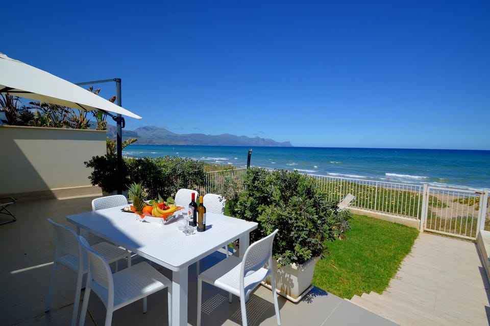 Patio, Garden, Garden view