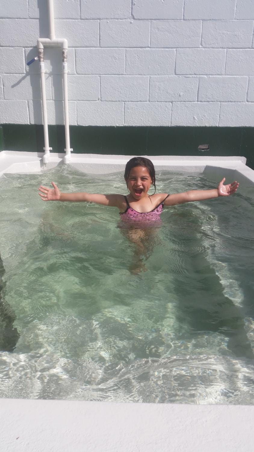 Day, Summer, Hot Spring Bath, Hot Tub, On site, young children
