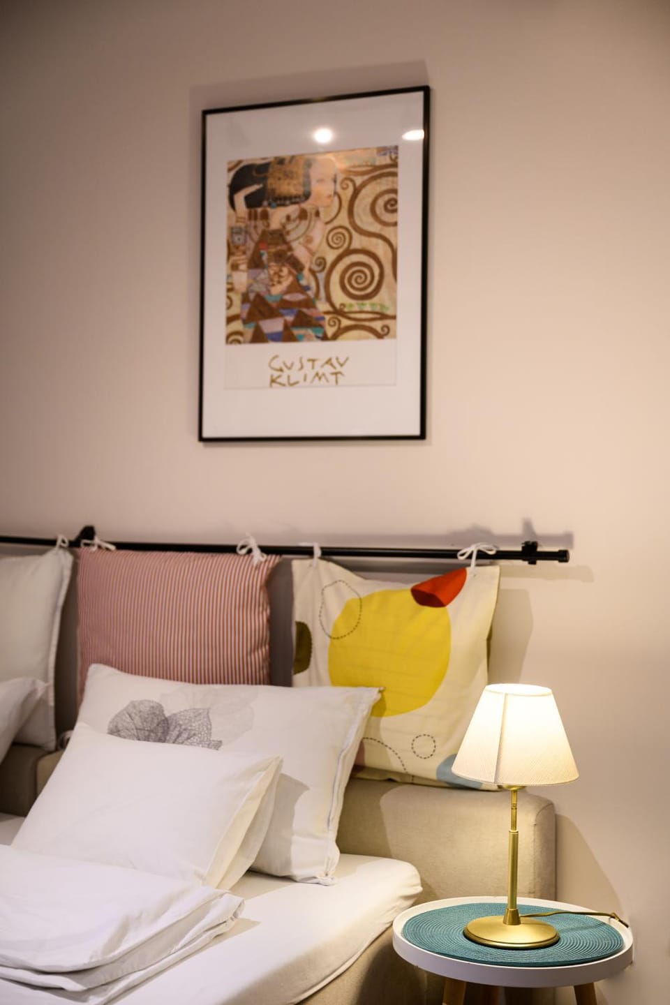 Living room, Decorative detail, Bedroom
