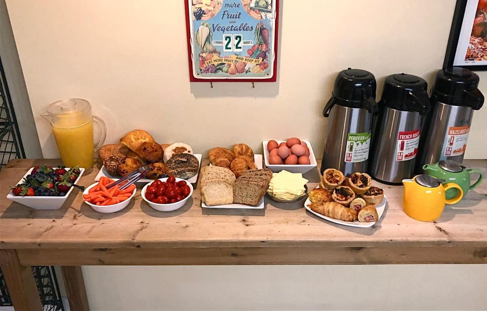 Coffee/tea facilities, Food, Breakfast, Continental breakfast, Buffet breakfast