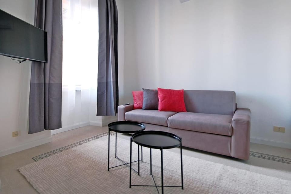 Communal lounge/ TV room, Living room, Seating area