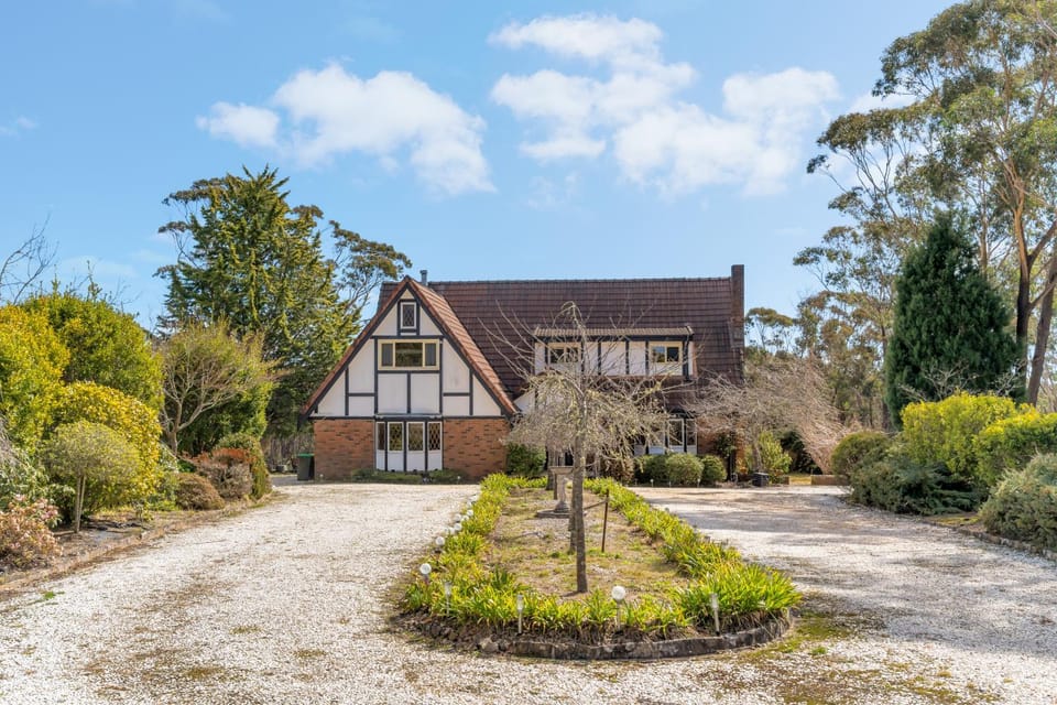 Property building, Garden, Garden view