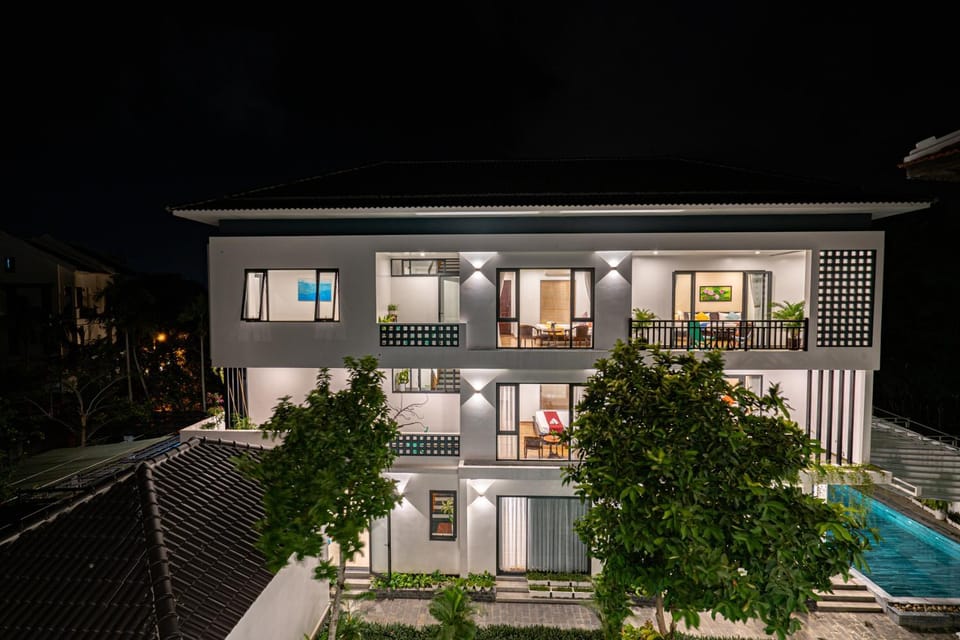 Property building, Night