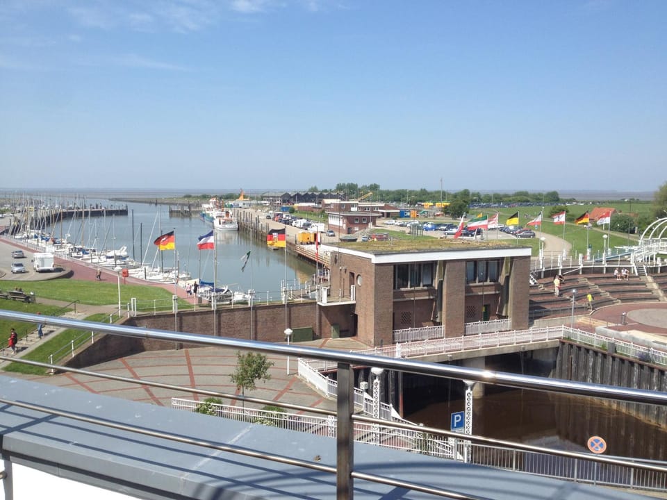 Hotel Benserhof Garni am Hafen Hotel in Esens