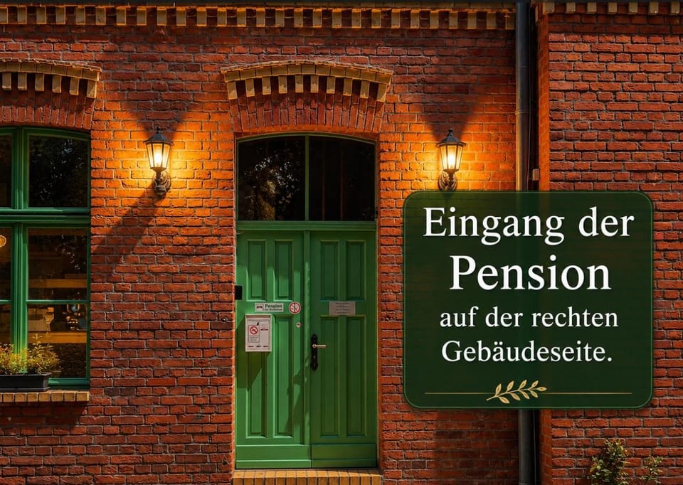 Pension im historischem Bahnhof in Fehrbellin kein Frühstück Bed and Breakfast in Neuruppin