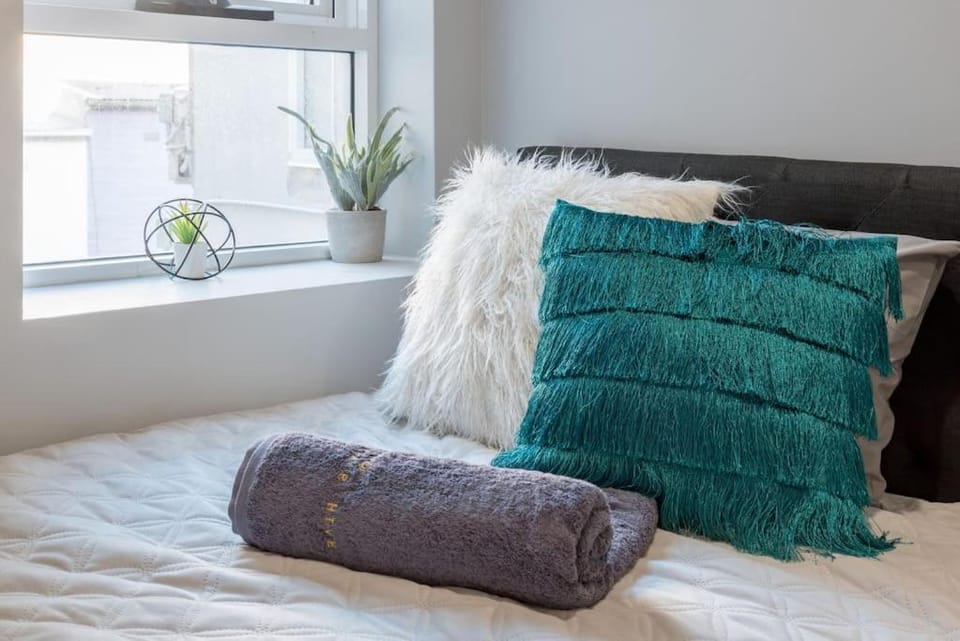Ensuite King Single Room - AC - Next to Central - Closely Located to Almost Sydney Must Seen Spots House in Surry Hills