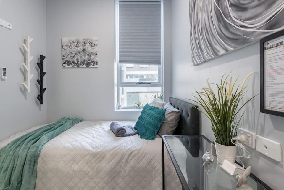 Ensuite King Single Room - AC - Next to Central - Closely Located to Almost Sydney Must Seen Spots House in Surry Hills