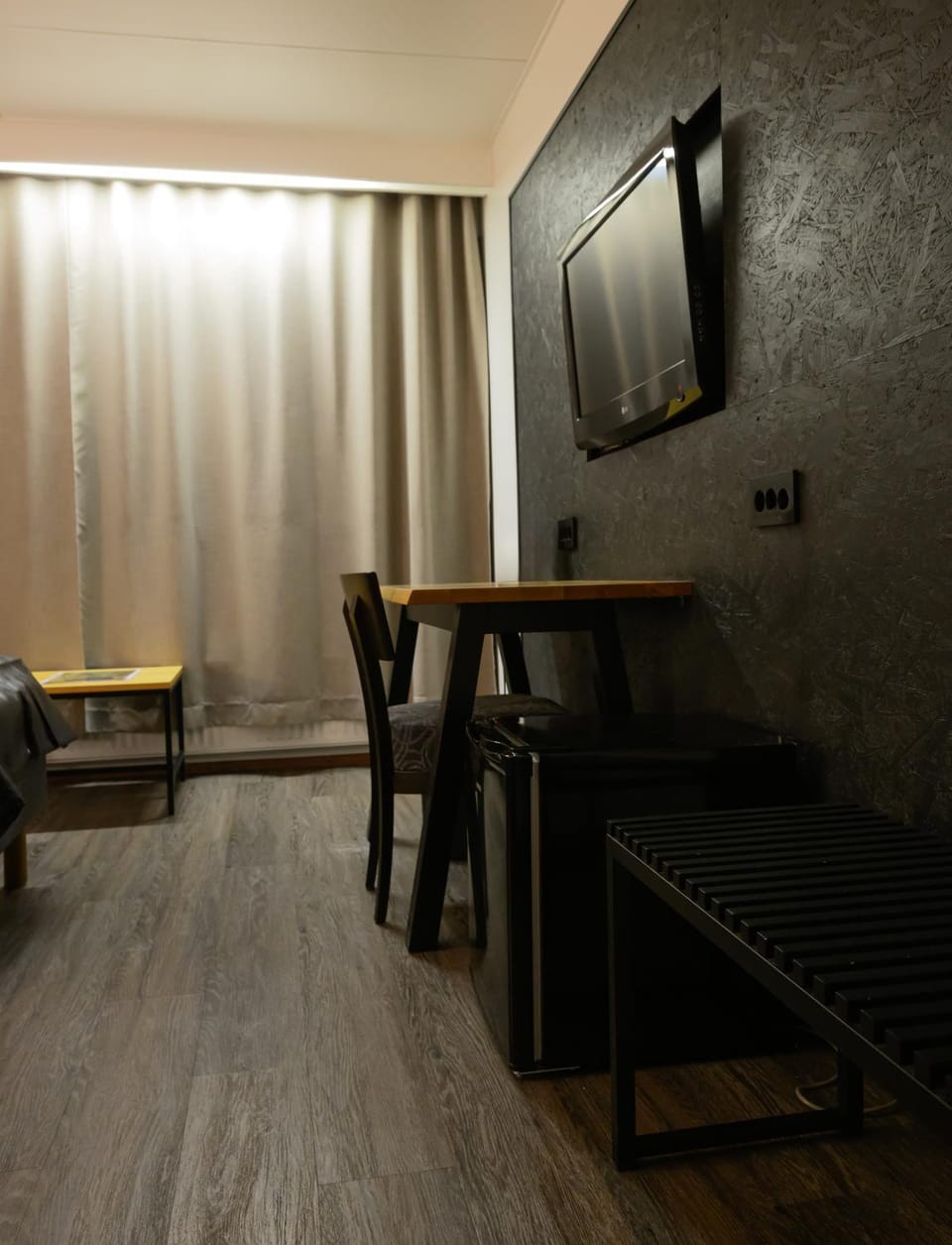 Bedroom, furniture
