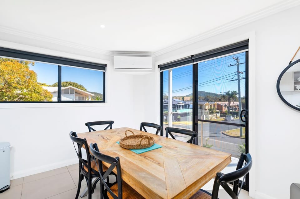 The Tomaree Downstairs Apartment in Shoal Bay