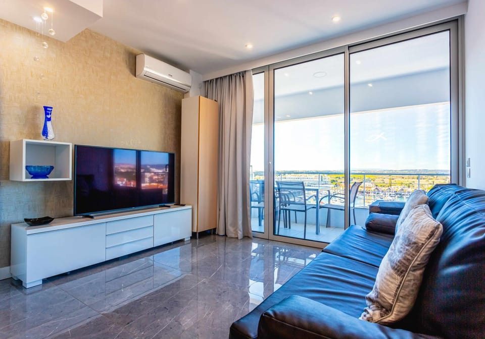 Marina View Apartment By VilamouraSun Apartment in Quarteira