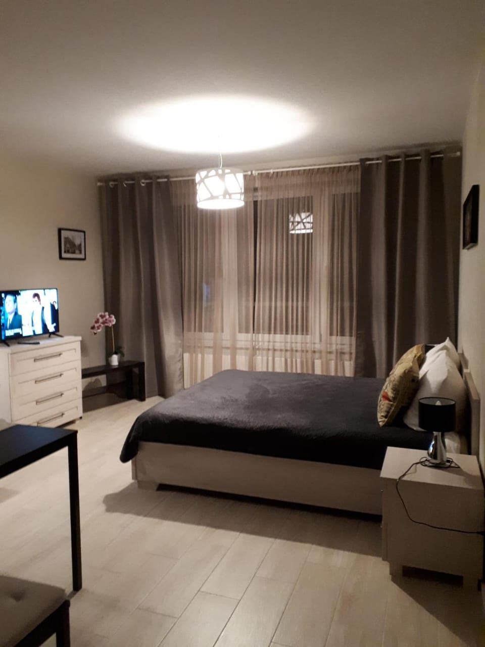 Photo of the whole room