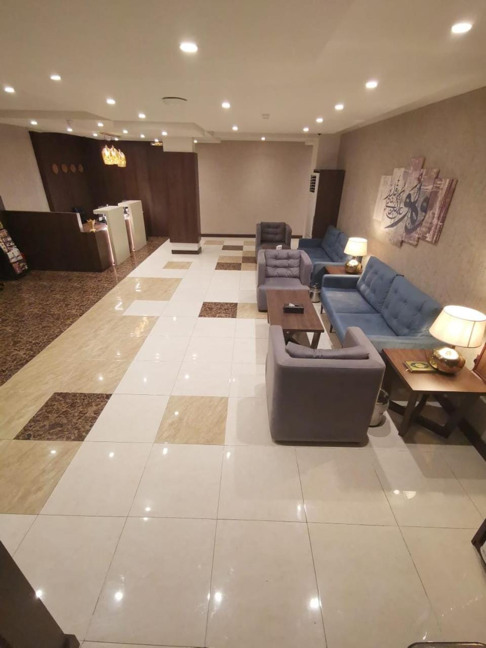TV and multimedia, Lobby or reception, Seating area