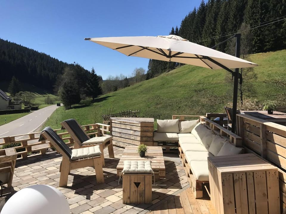 Berghotel und Restaurant Kräuter Chalet Hotel in Baden-Württemberg